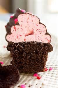 "Some Pretty Amazing Valentine Cupcake Ideas"