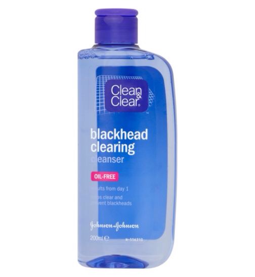 Use a cleanser for blackheads ... I recommend this clean and clear blackhead cleanser😊