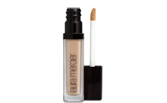 An eyeshadow primer