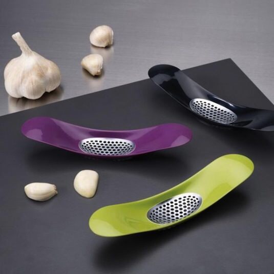 --> Rocking Garlic Crusher
-> Easy to use and easy to clean
-> It allows you to crush and mince garlic with ease
-> The scooped design holds the garlic like a bowl, allowing the garlic to be scraped into a bowl or pan