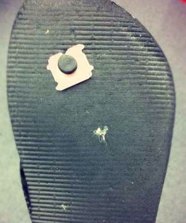fix flip flops easily
bread clips/tags put on the bottom of a flip flop to keep the shoe from breaking apart
