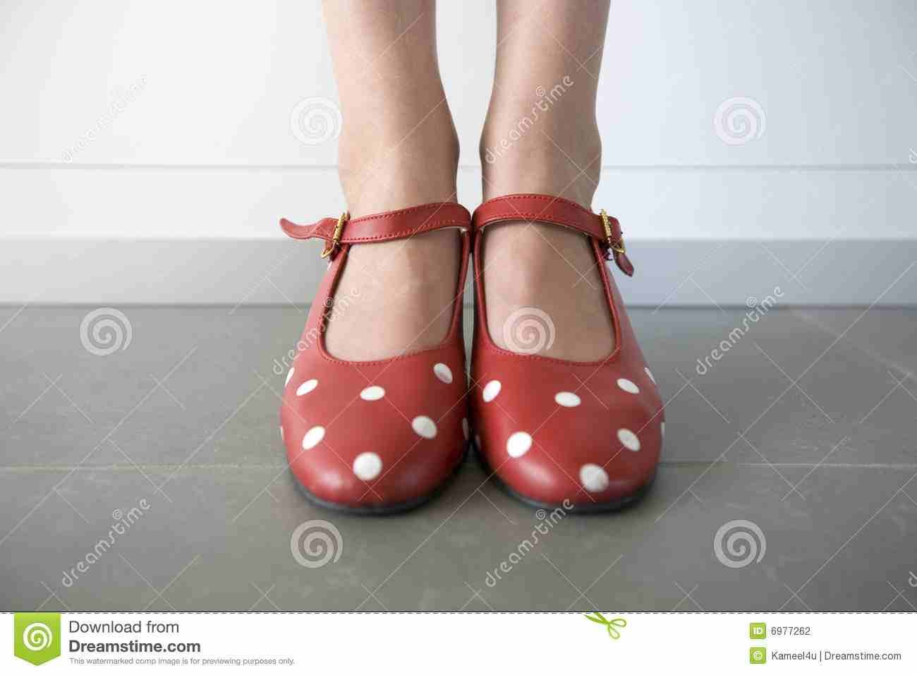 Keep Feet And Shoes Clean 