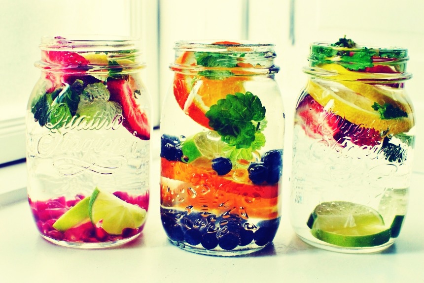You can put as much or as little fruit as you like! The more you put in, the stronger & more colorful it'll be!

Some fruits to try infusing are strawberries, blueberries, blackberries, oranges, lemons, limes, grapefruit, kiwi, & even watermelon!

Also, using herbs adds vitamins. Try mint or basil!
