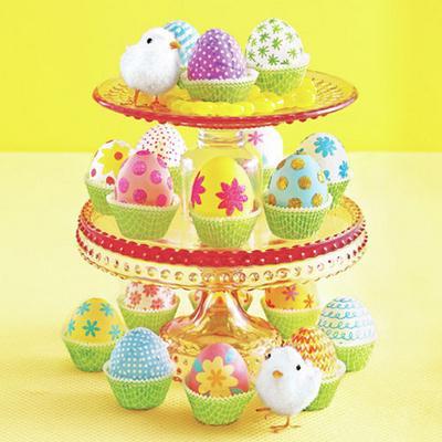 Make Cute Easter Egg Bunnies

These cute critters are easy for adults and kids to make.