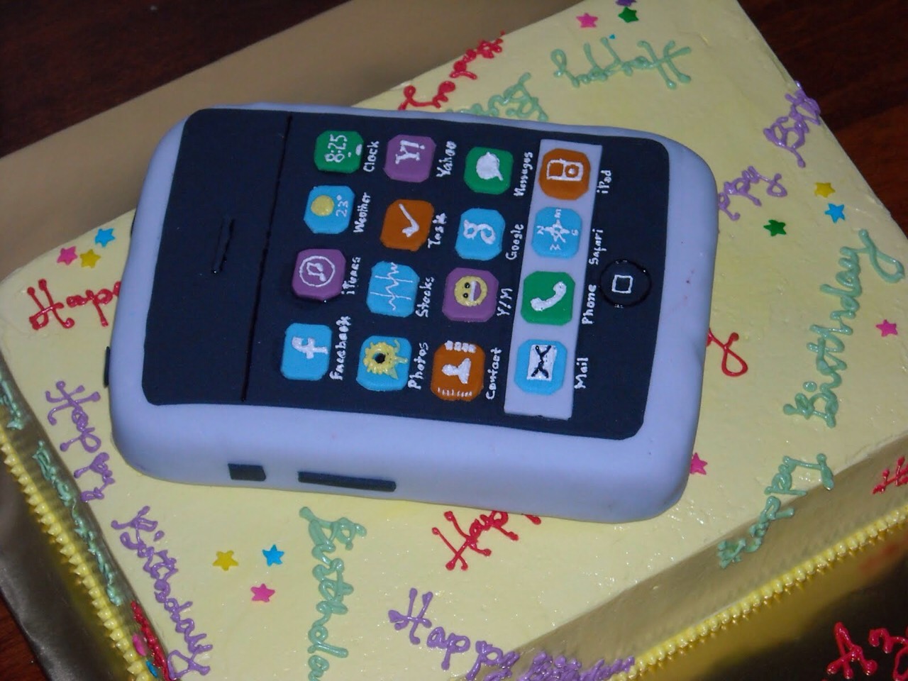 Mini i Phone cake 