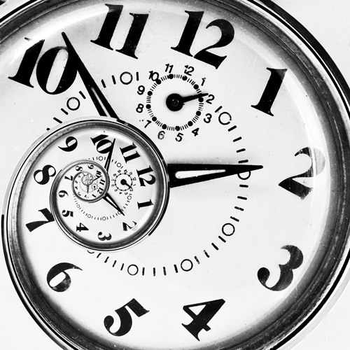 Leave on 15-20 minutes. I would advise using shampoo to rinse it out but it's up
To you. 