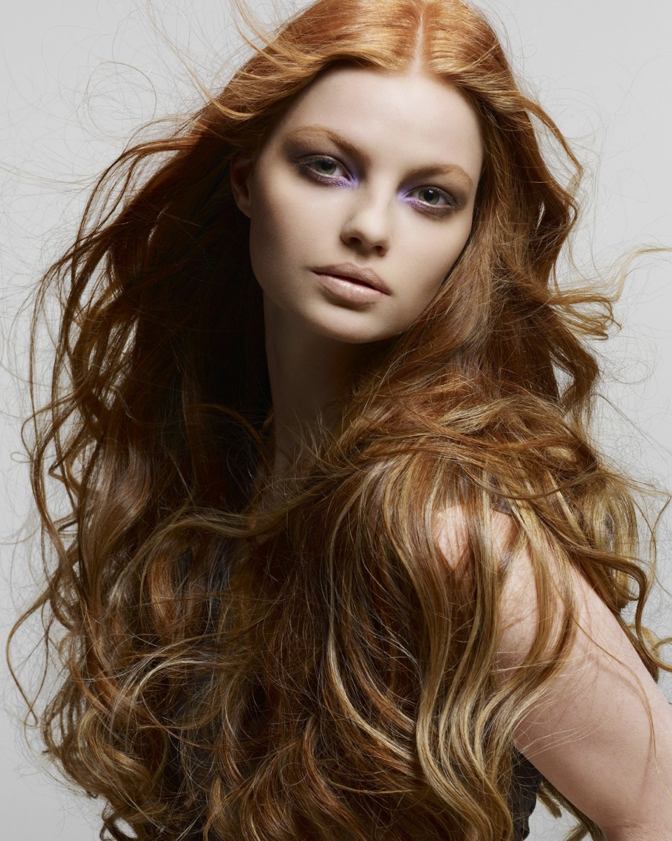 Drink water
Simple, but essential! Drinks lots for healthy hair
