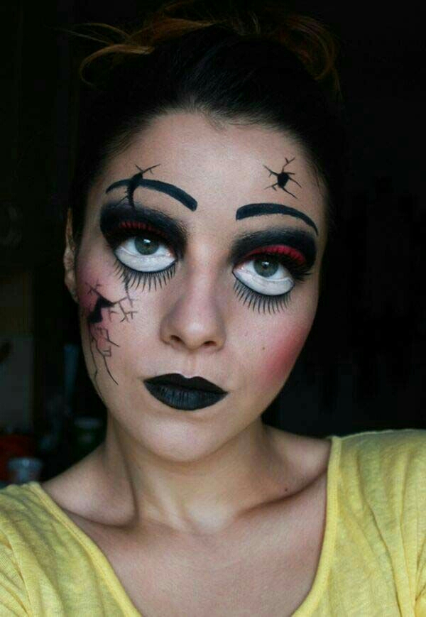 Halloween makeup ideas! 🎃👻 #HalloweenTip