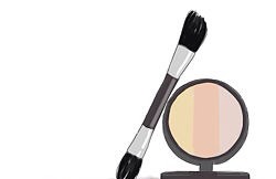 Contour your breasts with makeup 👉
