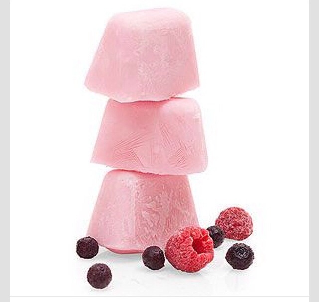 Frozen smoothie cubes! Delicious! 