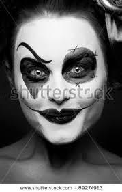 "Beautifully Creepy Halloween Lip Makeup Ideas"