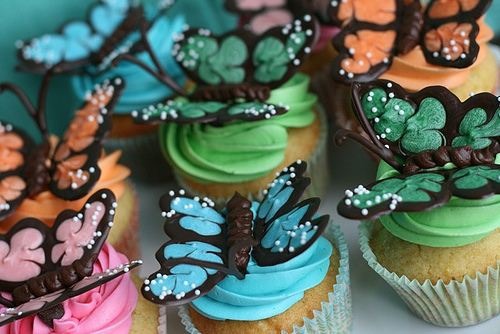 Pretty And Unique Cupcakes 