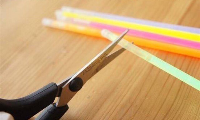 Once cracked get a pair of scissors and cut off the ends