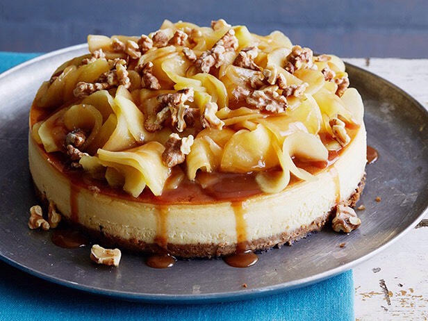 Salted caramel apple pie cheesecake 