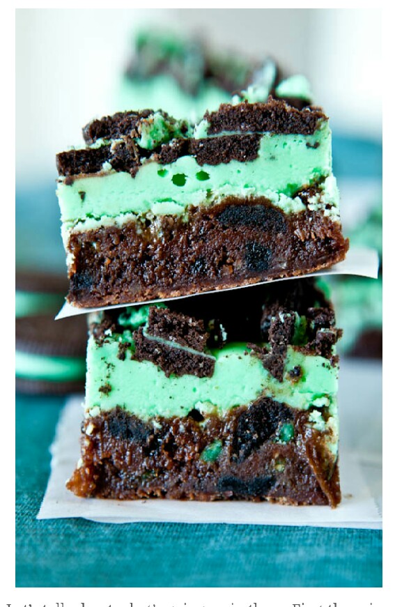 Triple layer fudgy mint oreo brownies!!