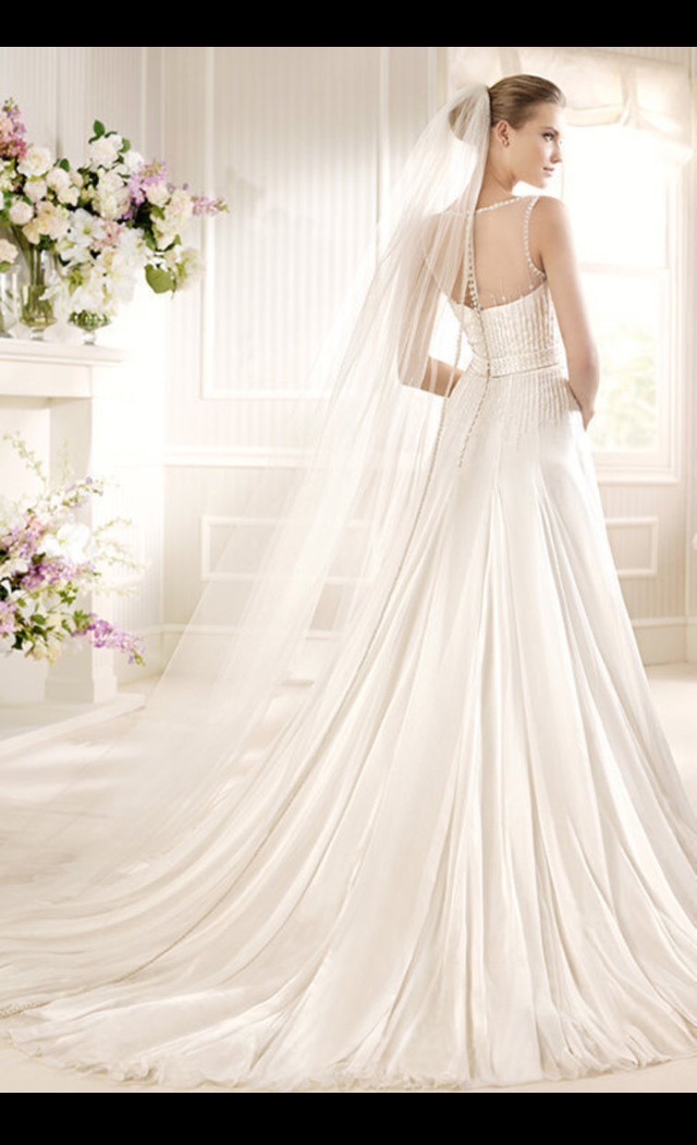 Beautiful Wedding Dresses UNDER $500! π #tipit
