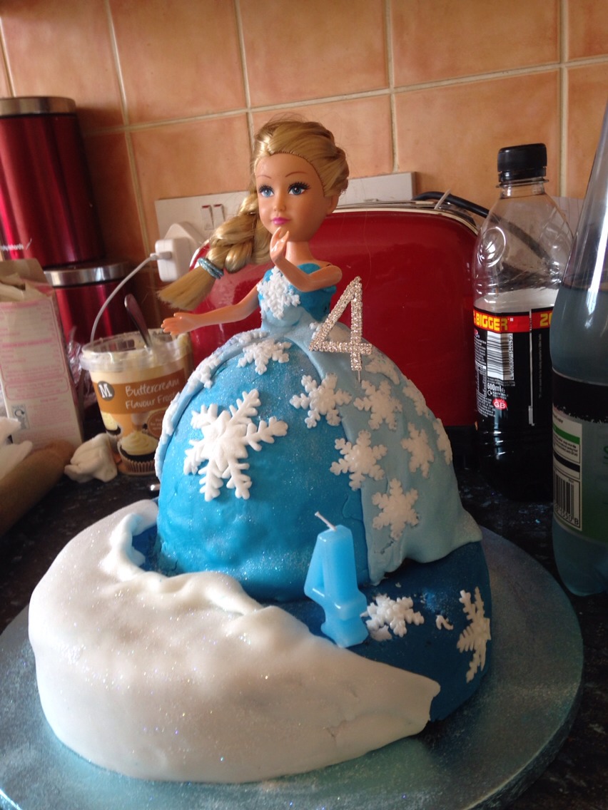 Perfect DIY Princess Elsa Frozen Cake 