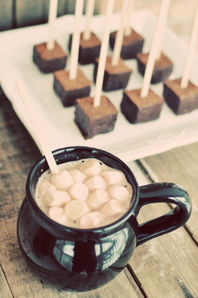 Add marshmallows if desired. Enjoy!

Hot cocoa on a stick will keep at at room temperature for two weeks in an airtight container. If you are making them for your wedding and you want to keep them longer, put them in an airtight container and pop them in the fridge or in the freezer, up to 30 days!