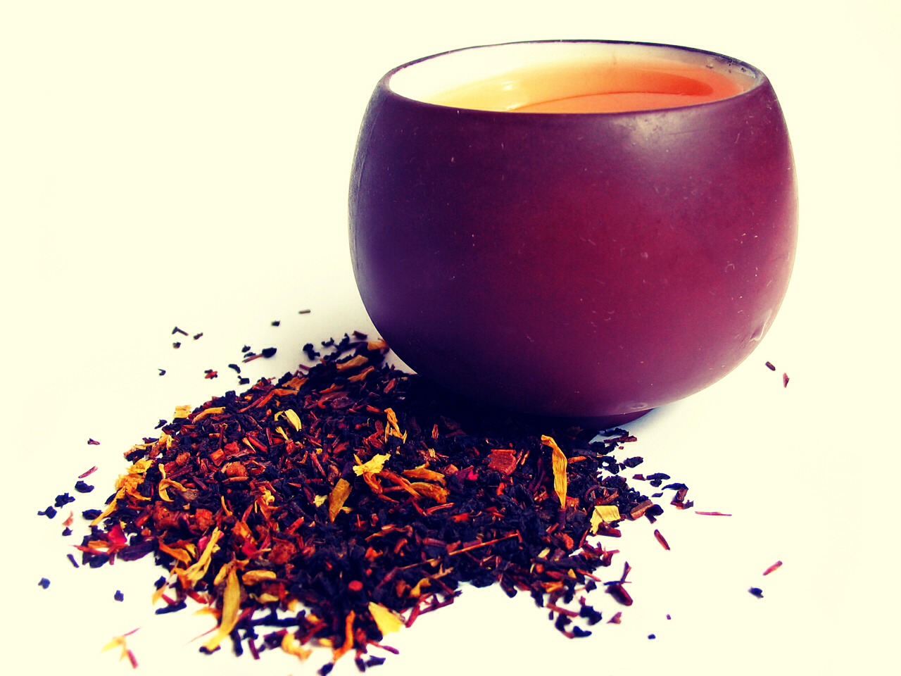 Chai tea doesn't have as "many" benefits as green but it's benefits are way more important such as In addition to improving digestion, chai enhances the immune system, fights inflammation and has bacteria fighting properties. It has also been said that chai has antibacterial and anti-cancer effects.