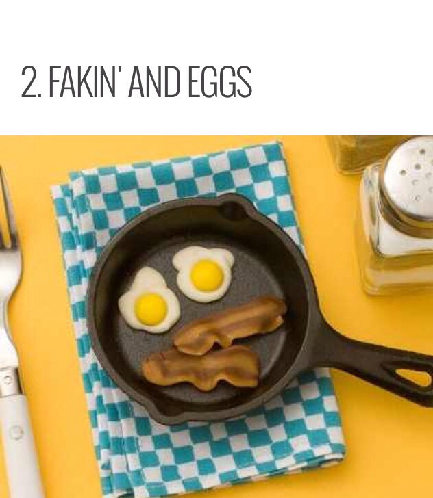 What kid will refuse to eat sweets for breakfast? For a weird-looking treat, this is a great April fools day recipe you can whip up. The eggs are made up of melted withe chocolate and M&Ms. The bacon strips are made of caramel squares and tootsie rolls. Fun, right?
