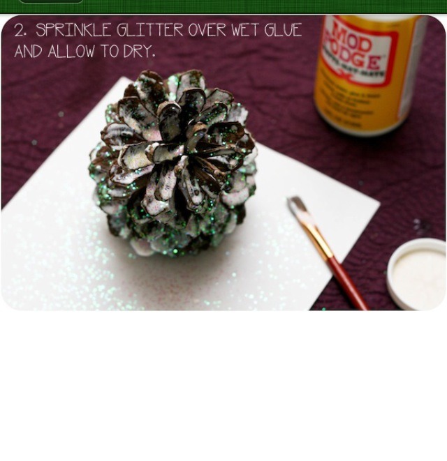 Pine Cone Christmas Tree