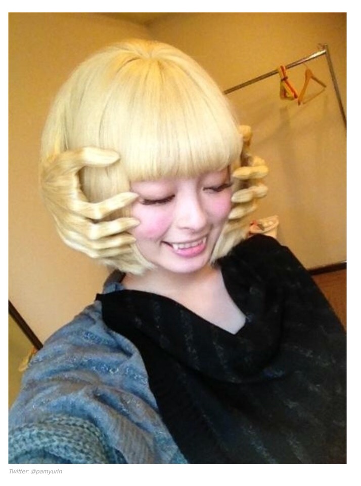 21 Incredibly Creepy Halloween Hair & Makeup Ideas! #HalloweenTip