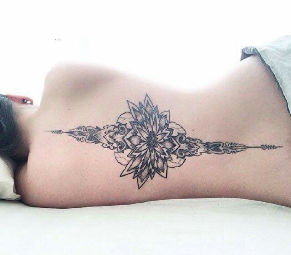 Spectacular Spine Tattoos !!!