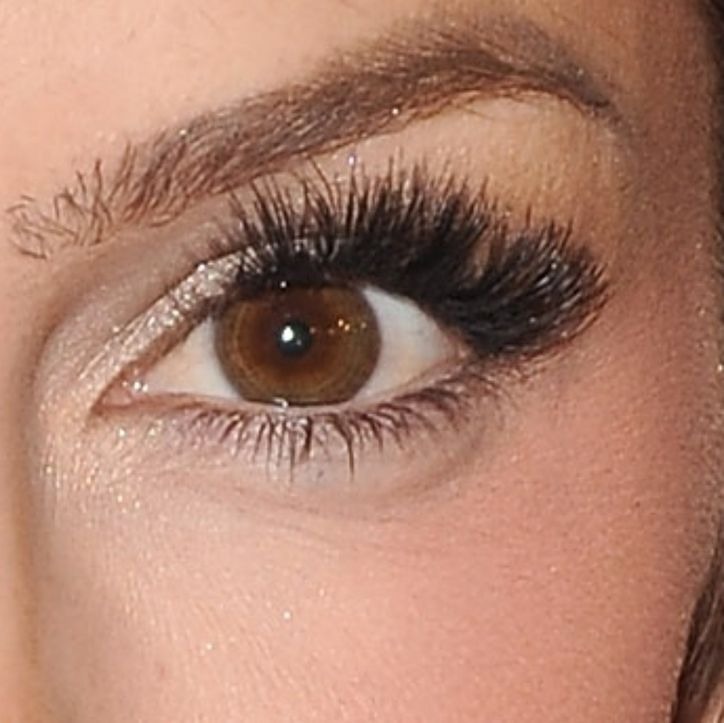 If you choose to use false eyelashes, remember to use the dark glue as it will blend in with