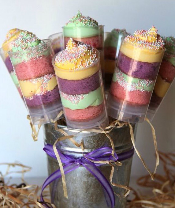 Spring rainbow push-up pop cupcakes 