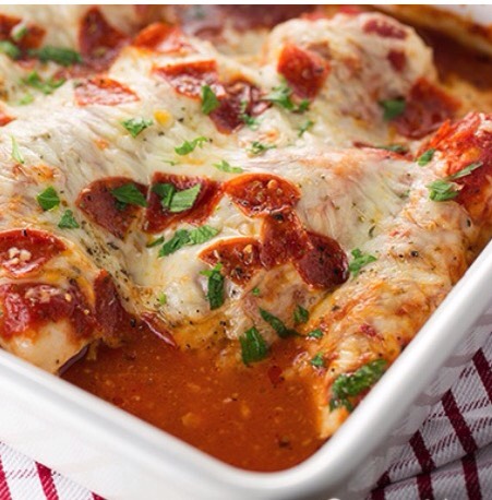 Cheesy pizza chicken 