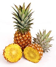 37. Pineapple
• this fresh fruit is another water based snack that's great for avoiding bloat! It also has an enzyme called bromelain that breaks down proteins, helps stomach problems and aids digestion