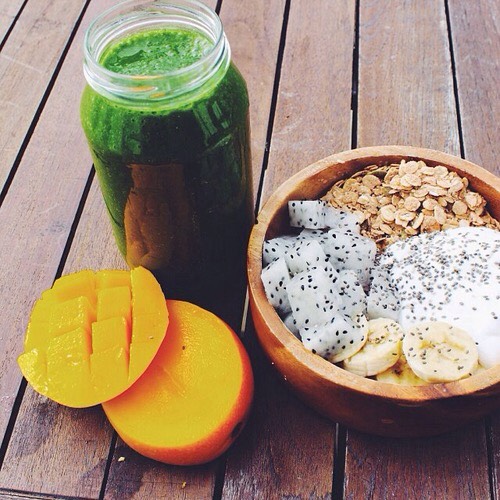 Healthy snack are important! It gaves you energy! Try to control what you eat!