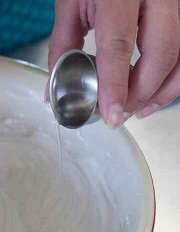 Add ½ t almond extract. Mix until smooth.
