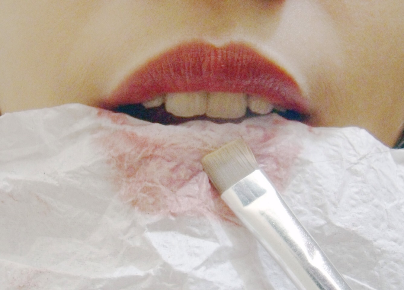 Longer Lasting Lipstick
After you have applied your lipstick, hold a tissue over your lips and lightly dust translucent powder over the tissue.