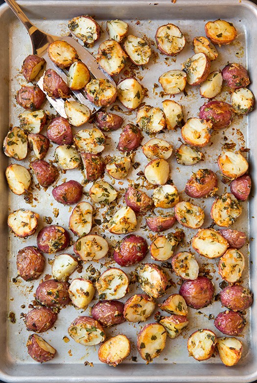 🍴🍆Parmesan-Herb Roasted Potatoes
🍋🍹