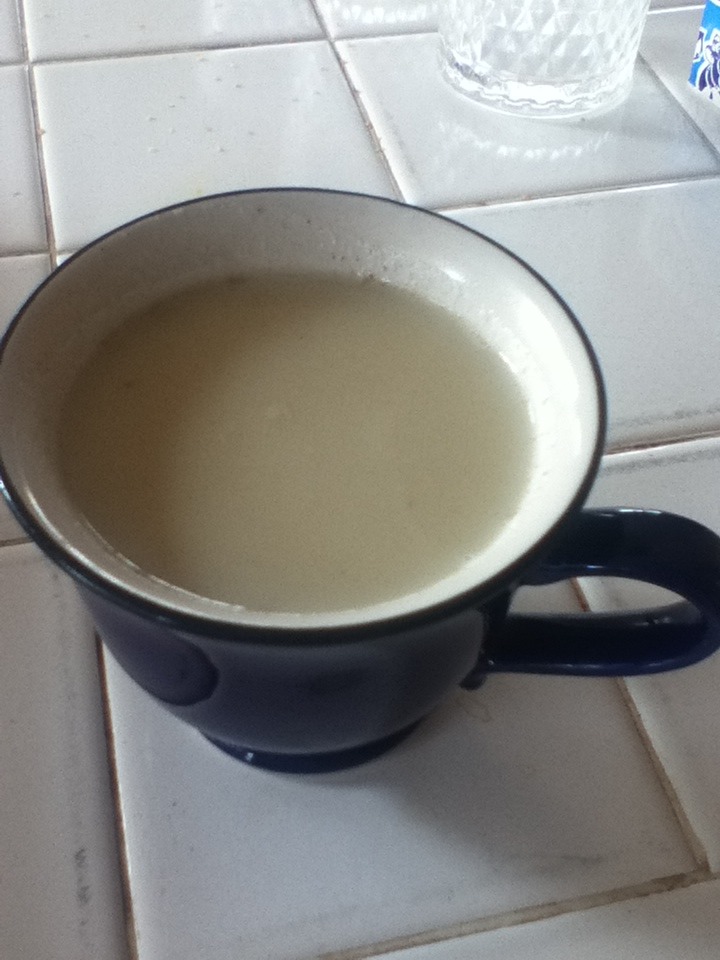 How To Make  EASY AF Chai Tea (Can Be Done Cold Or Hot) 🍵👌