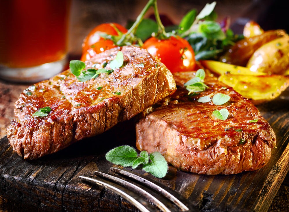 Steak. Juicy and tender steak. Simply to impress your daddy. ❤️