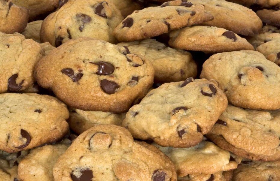 Vegan cookies
1banana
1/2cup oatmeal
Smash bananas and add oats
Mix well
Add nuts (optional)
Bake at 350 for 7-10 mins
When golden brown take out
