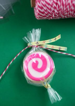 The little bags can be slippery, so I used a twist tie to clamp the bag together so I could easily tie the string. A big help.

And of course if you have enough twist ties, you could just use those by themselves.