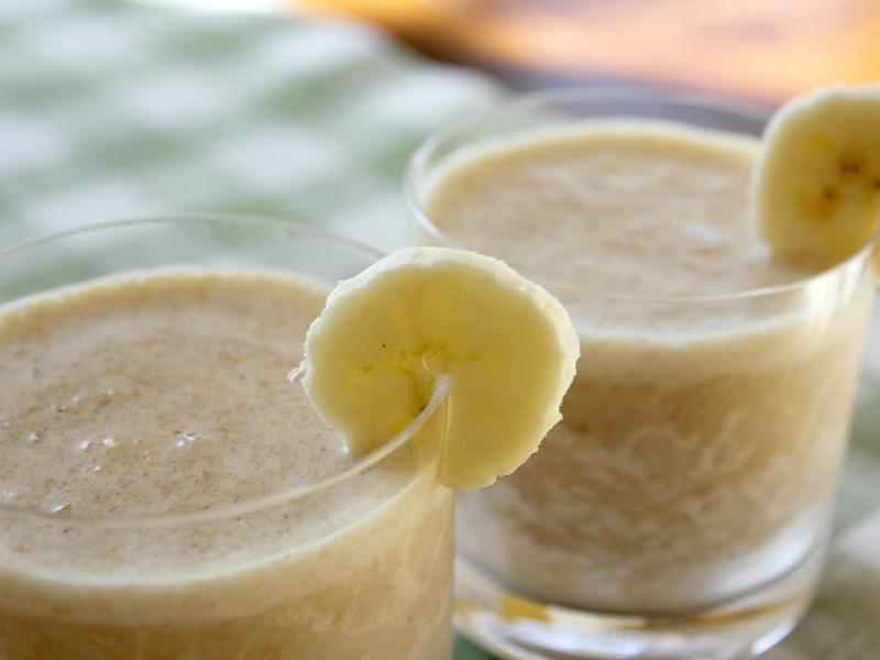Peanut butter and Banan Smoothie:::
half of banana
1/2 cup almond butter
1/2 cup smooth crunhy low fat peanut butter
Blend all and enjoy
