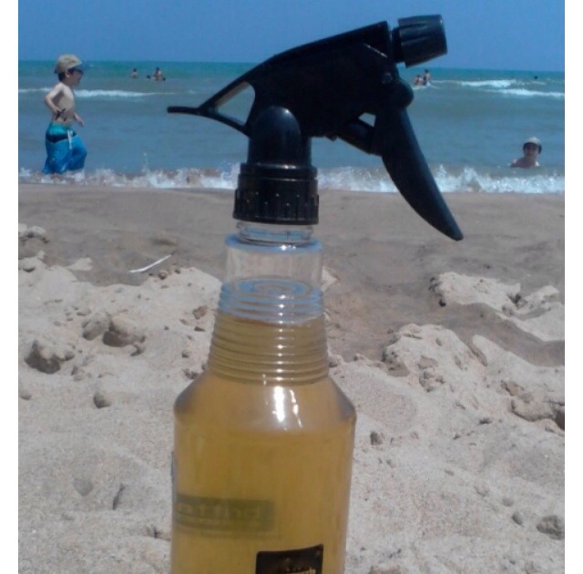 Cool down with this DIY green tea spray. 
http://www.homemademamas.net/2012/07/green-tea-face-mist.html?utm_source=feedburner&utm_medium=email&utm_campaign=Feed:+HomemadeMamas+(Homemade+Mamas)&m=1