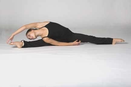 Straddle stretch 