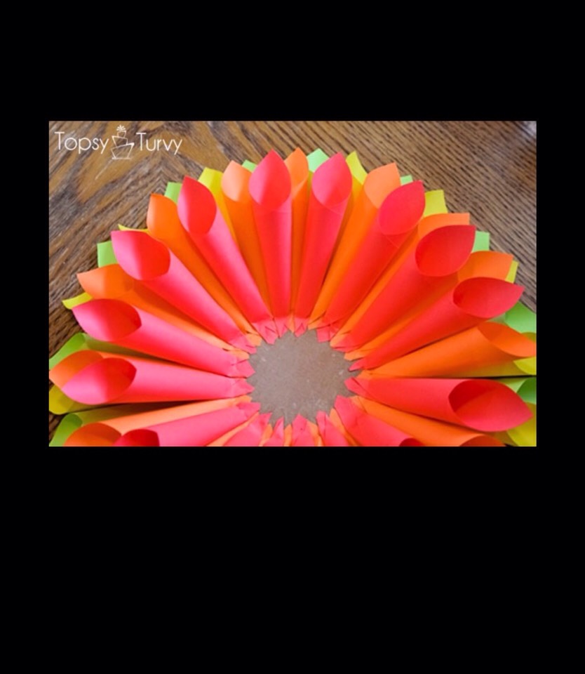 How To Make A Paper Wreath #tipit
