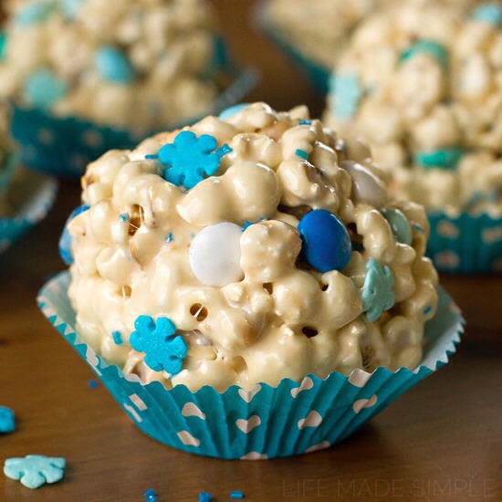 Frozen Popcorn Snowballs 