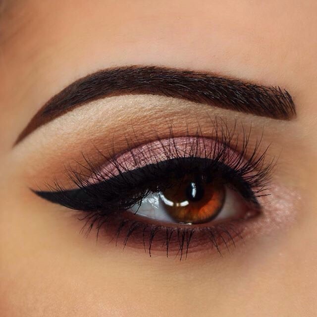 How To Make Cat Eyes Makeup