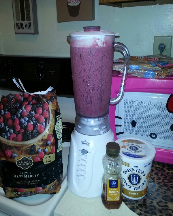 After my 45min-1hr workout i have smoothie. This weeks smoothie i will be using frozen mixed berries, greek yogurt & honey.