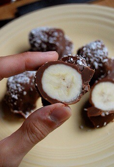 Got a sweet tooth? Chocolate covered bananas! It's yummy and you can do it with any fruit! 