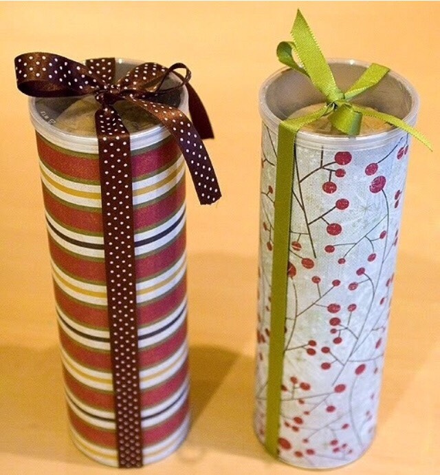Decorate empty pringles cans for home made cookies