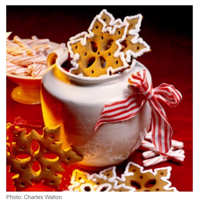 Stack cookies in a colorful bowl, and wrap with cellophane. This way, you're giving two gifts in one.
