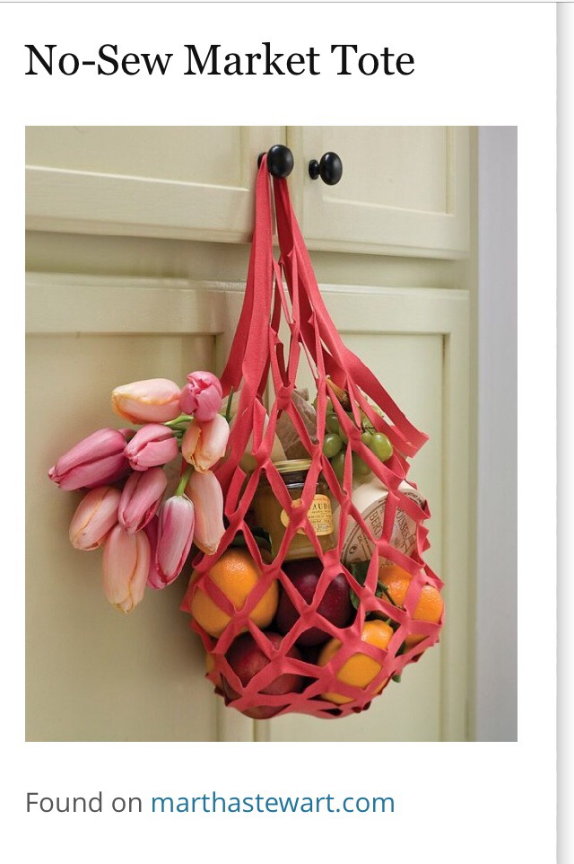 -> How to make TOTE;
http://www.marthastewart.com/273484/no-sew-market-tote-bag?xsc=eml_org_2011_02_28